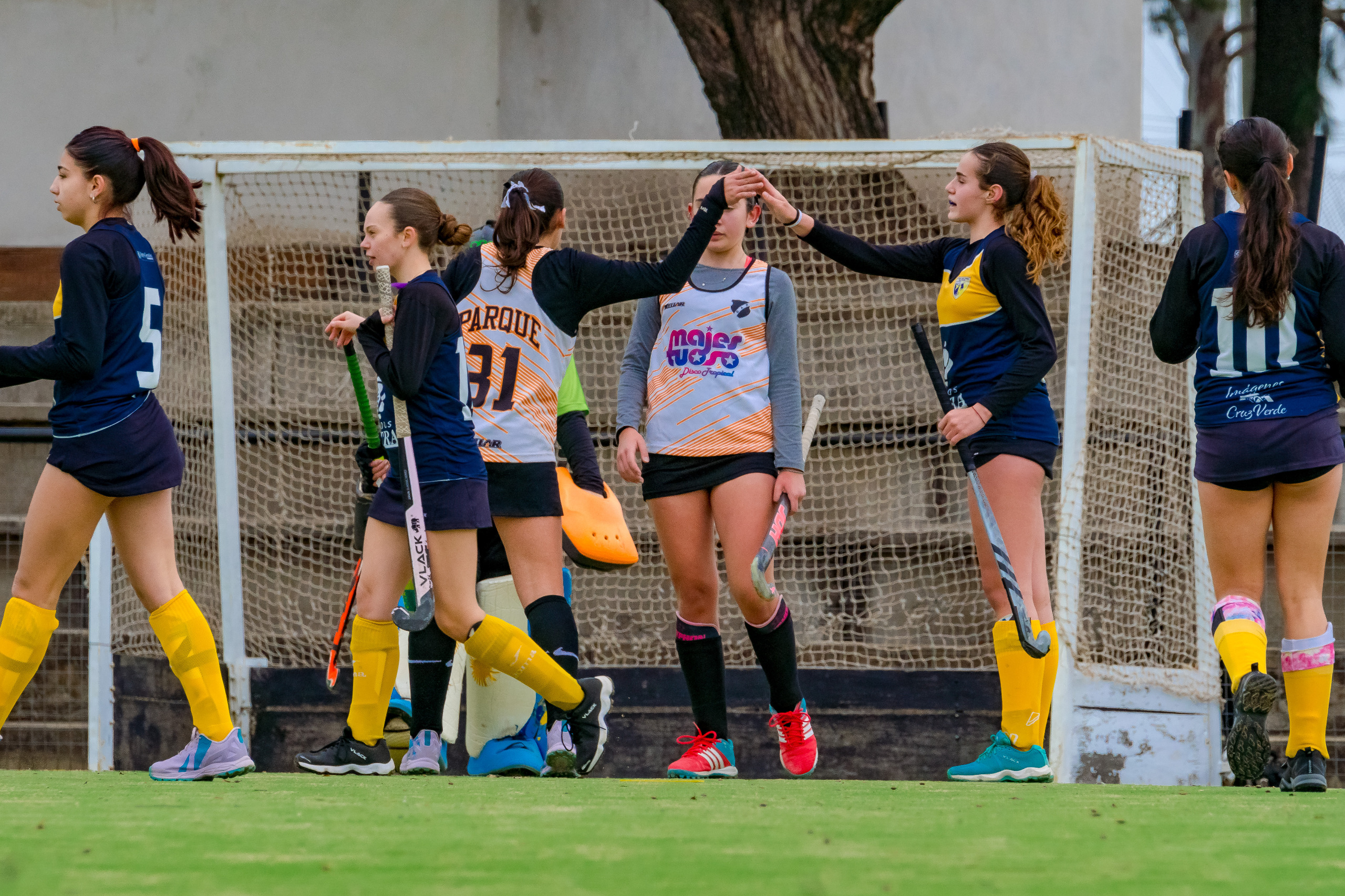 Villa Elisa clasificó al provincial en hockey