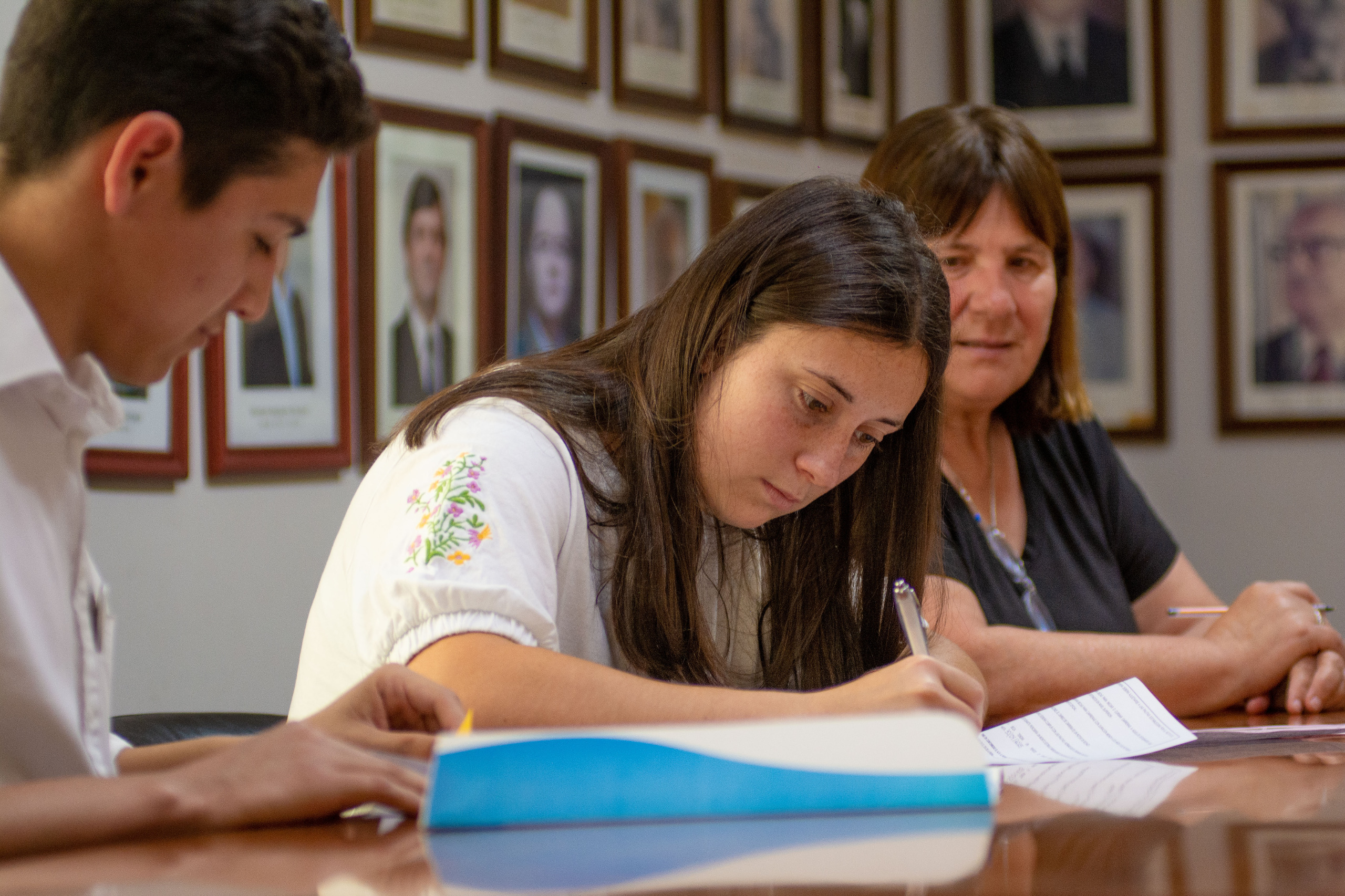 Estudiante terciaria accedió al programa “Puente al Trabajo”