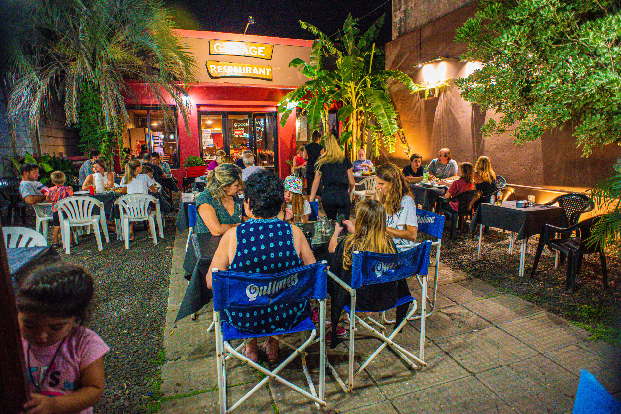 Permiso para ampliar la capacidad de mesas en plazas y plazoletas