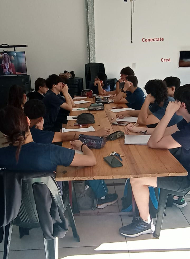 Capacitación sobre inteligencia artificial en el Punto Digital