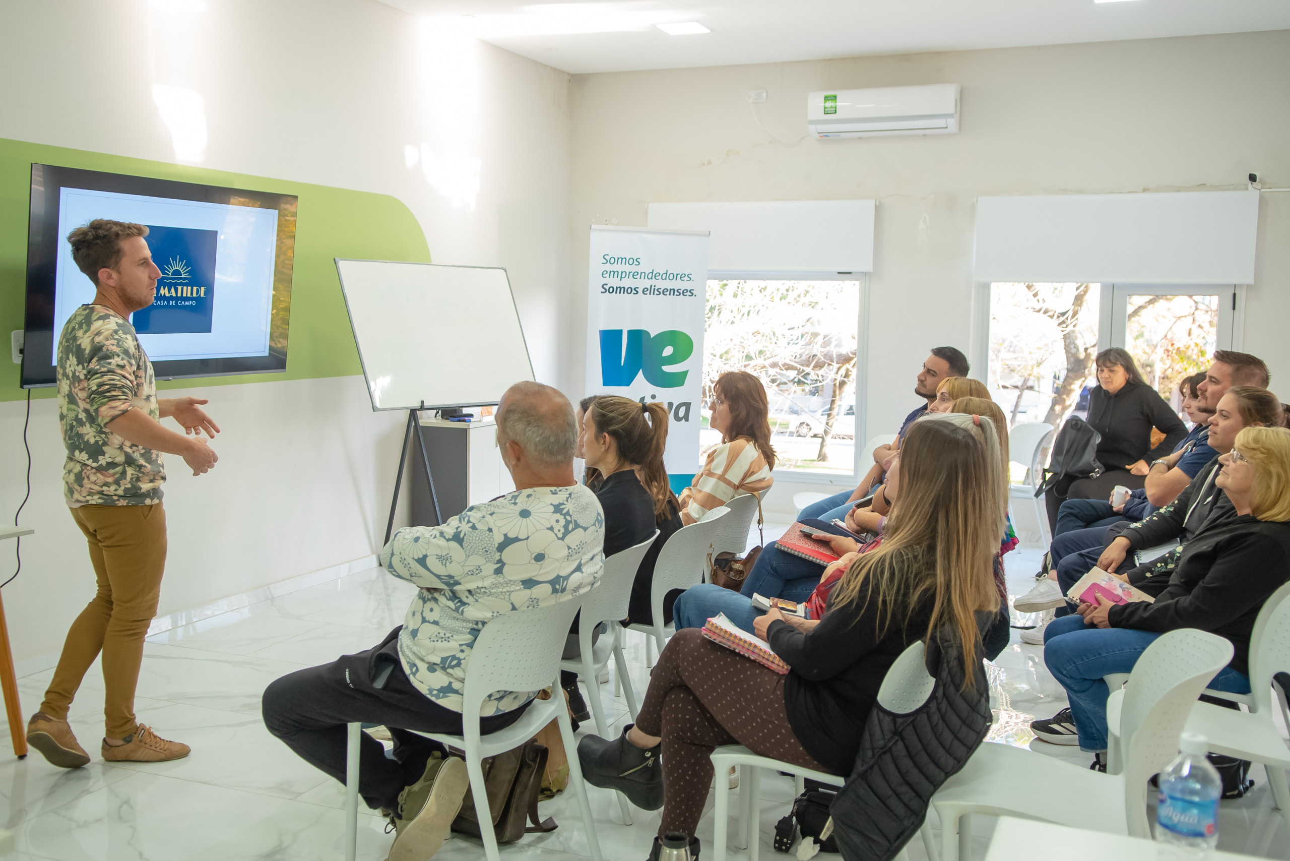 Emprendedores de nuestra ciudad participaron de Tu Marca en Acción