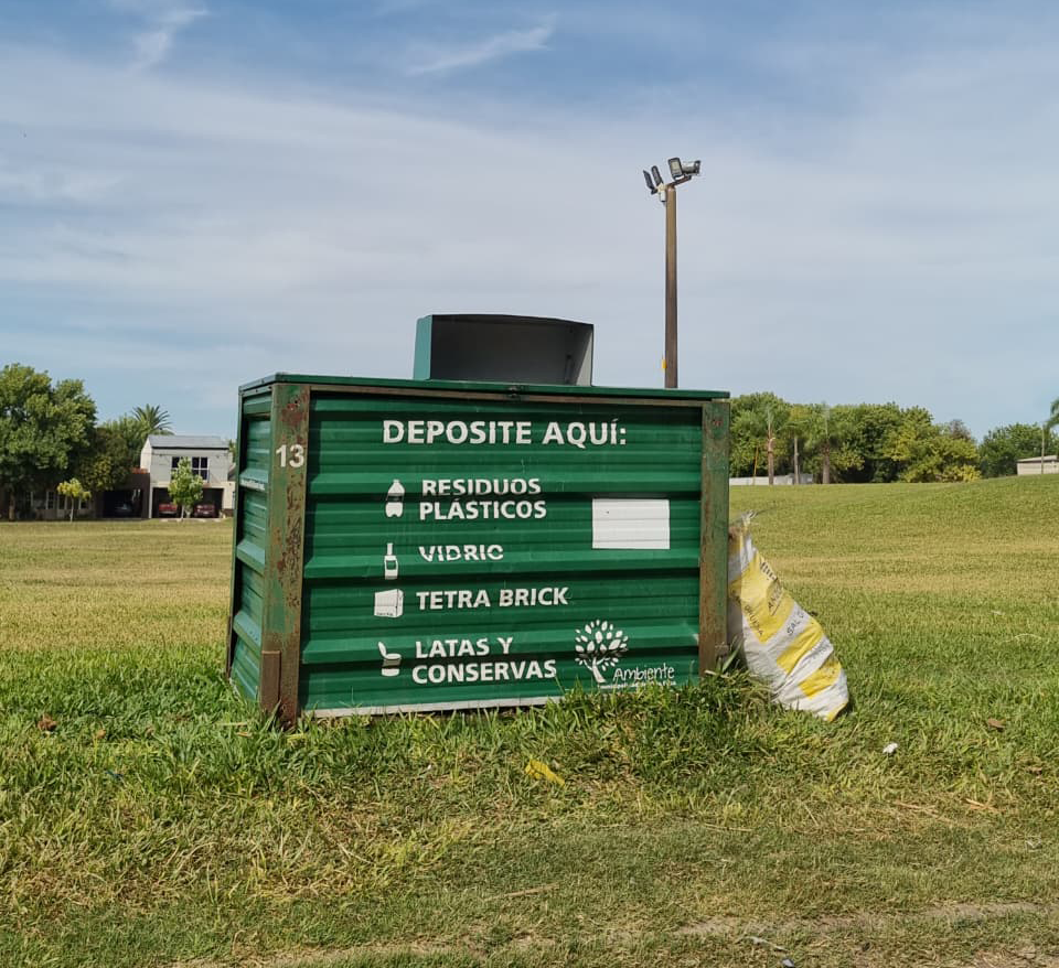 Tareas de limpieza y mantenimiento de los Puntos Limpios