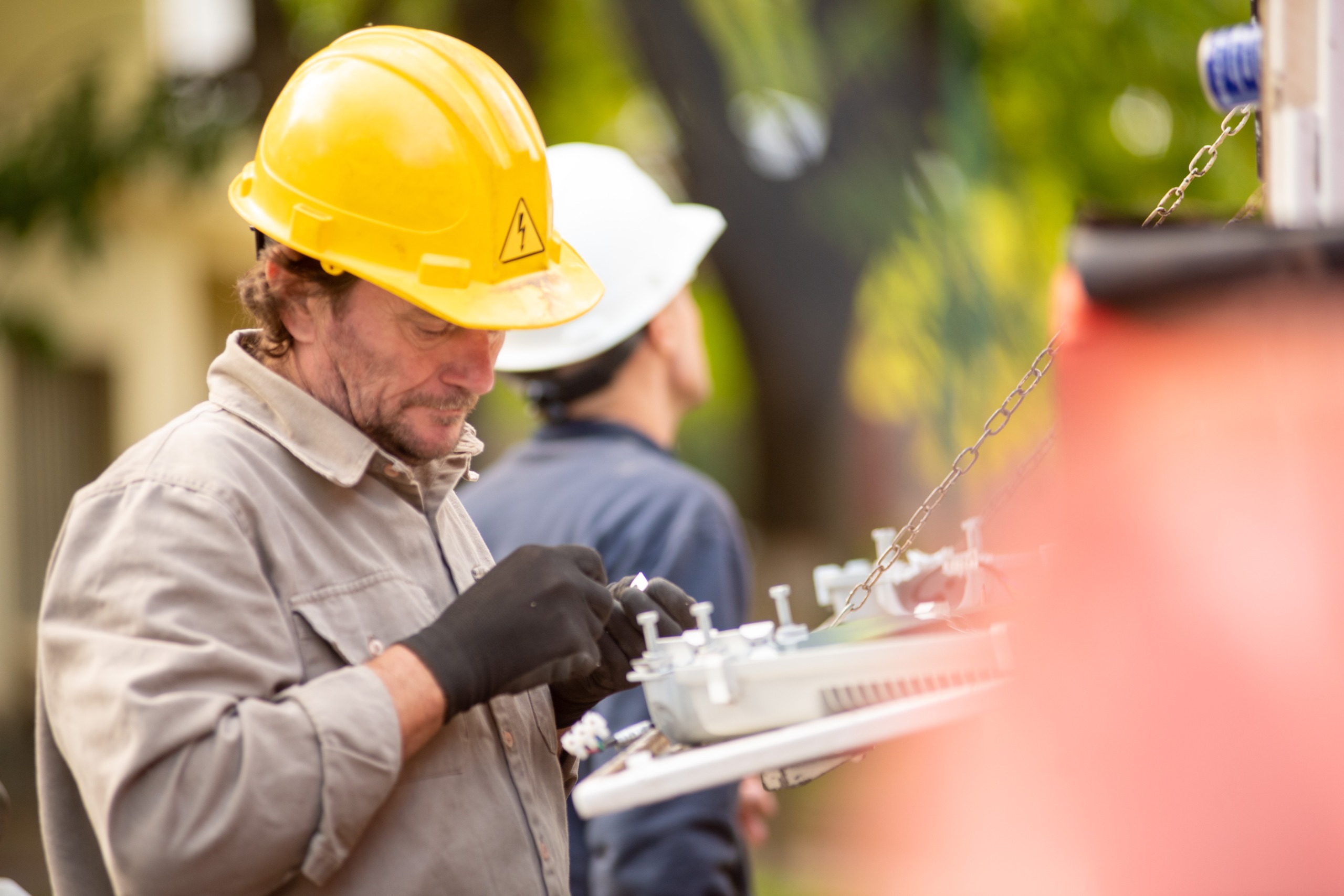 Avanzan los trabajos de alumbrado público en la ciudad