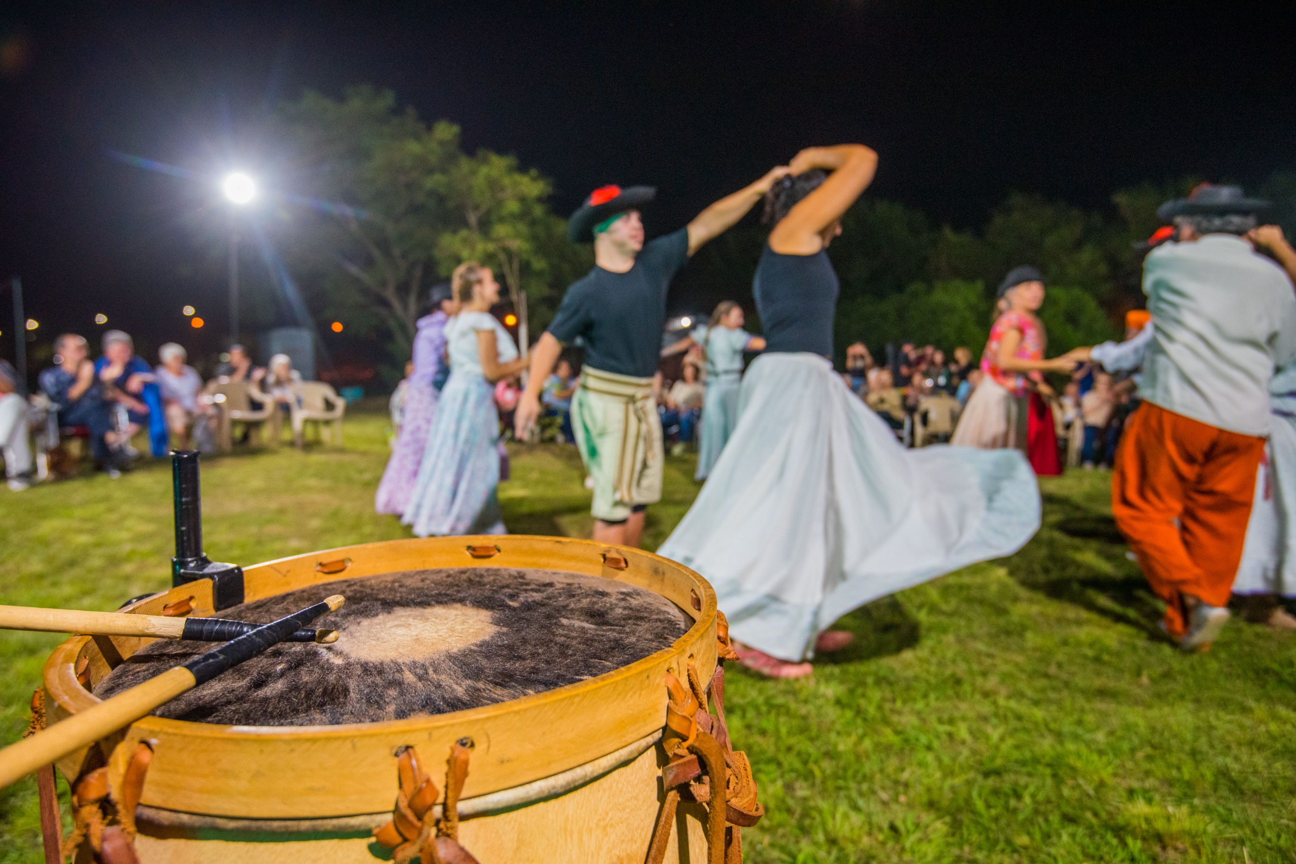 Alegría y diversión en la Peña Folclórica “Los Teros”