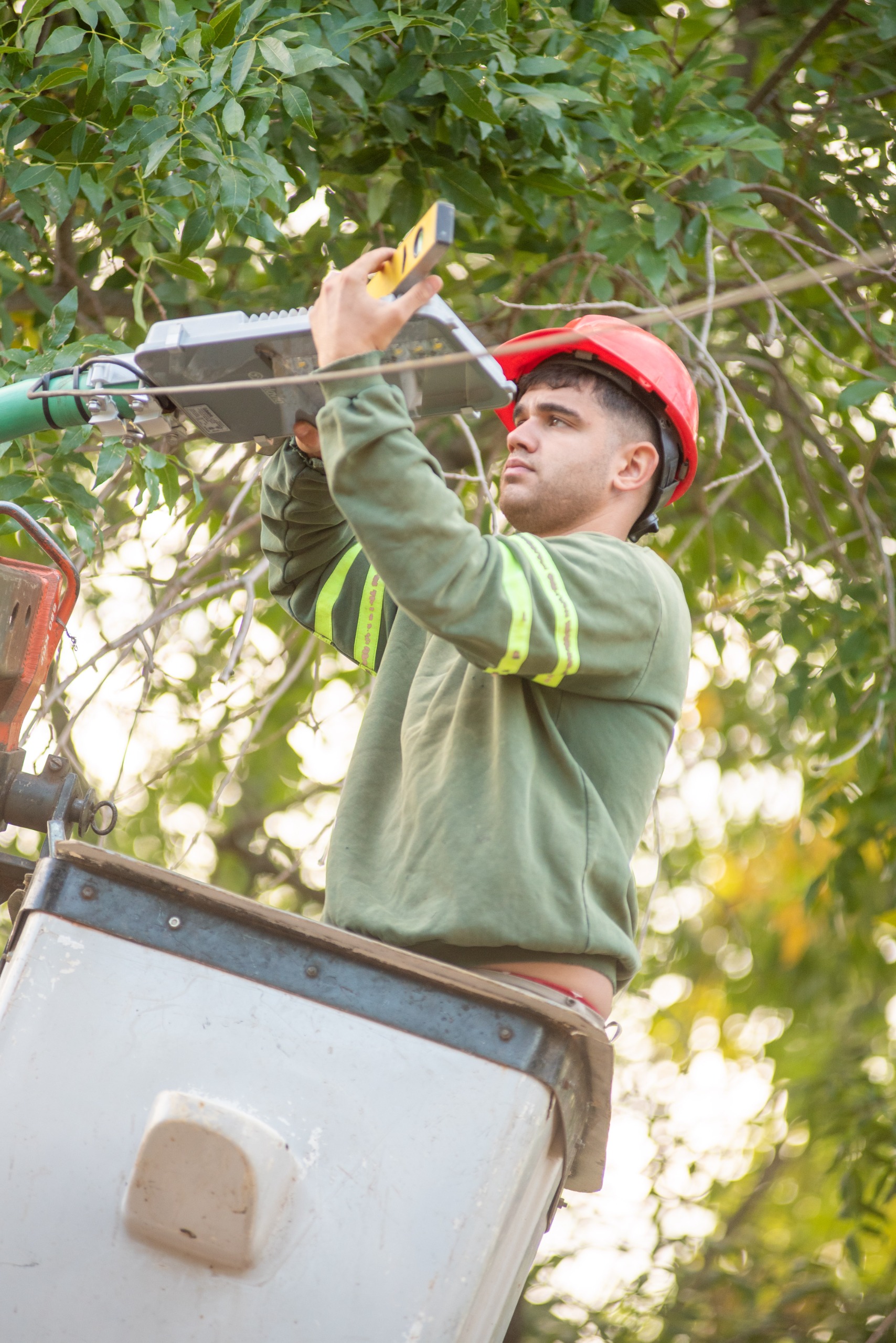 Registro de oposición para tres cuadras de alumbrado público led