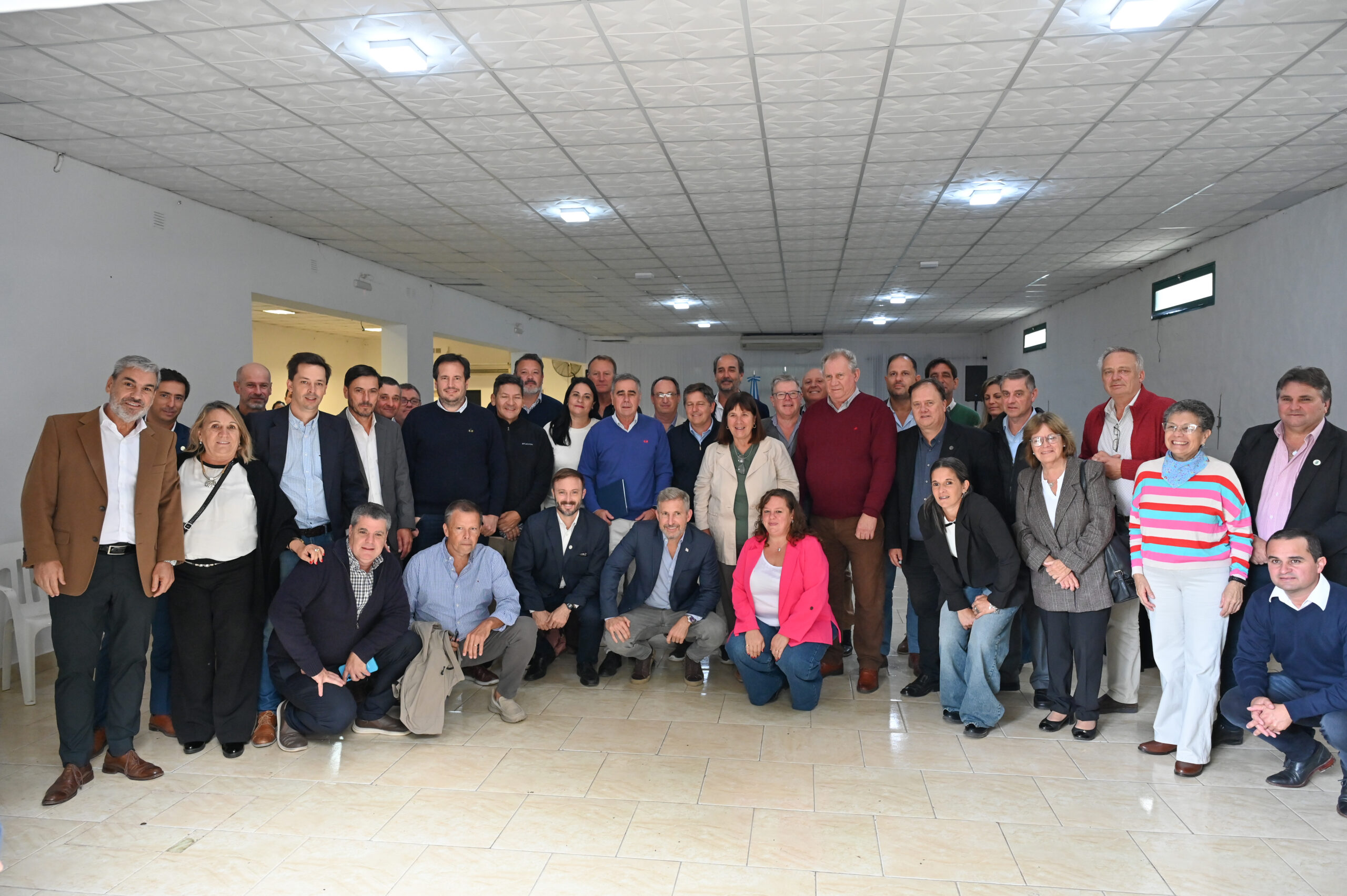 Encuentro de intendentes con Frigerio en General Ramírez