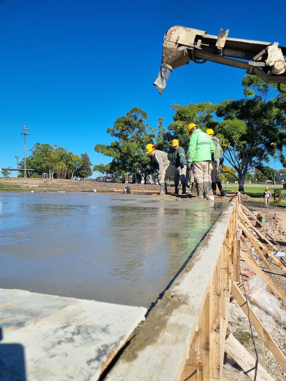 Avanza la construcción del escenario en el nuevo anfiteatro a cielo abierto