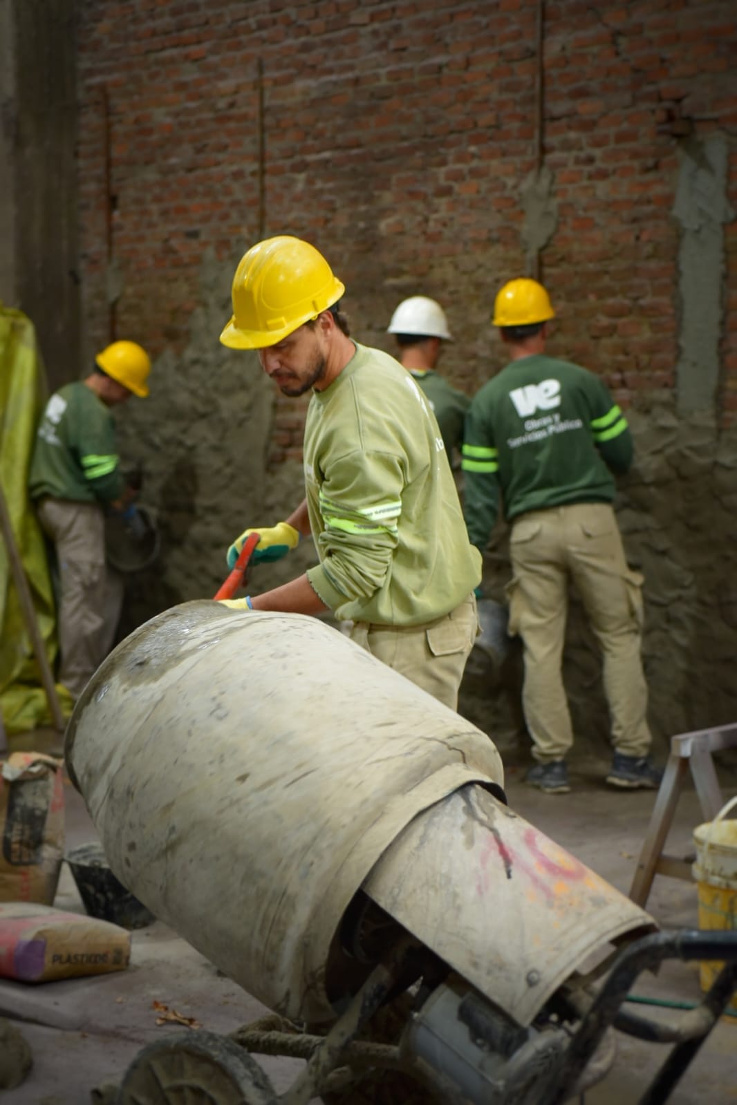 Tareas en el corralón municipal y el polideportivo