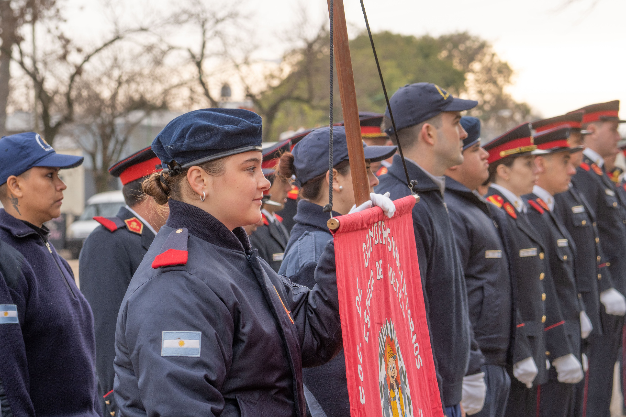 Villa Elisa reconoció la labor de los Bomberos Voluntarios en su día