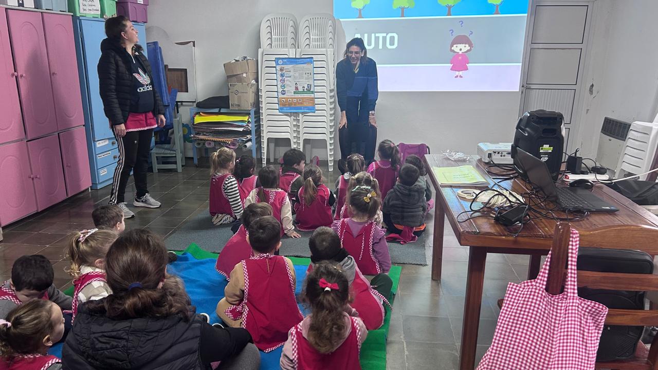 Charlas sobre seguridad vial en escuelas