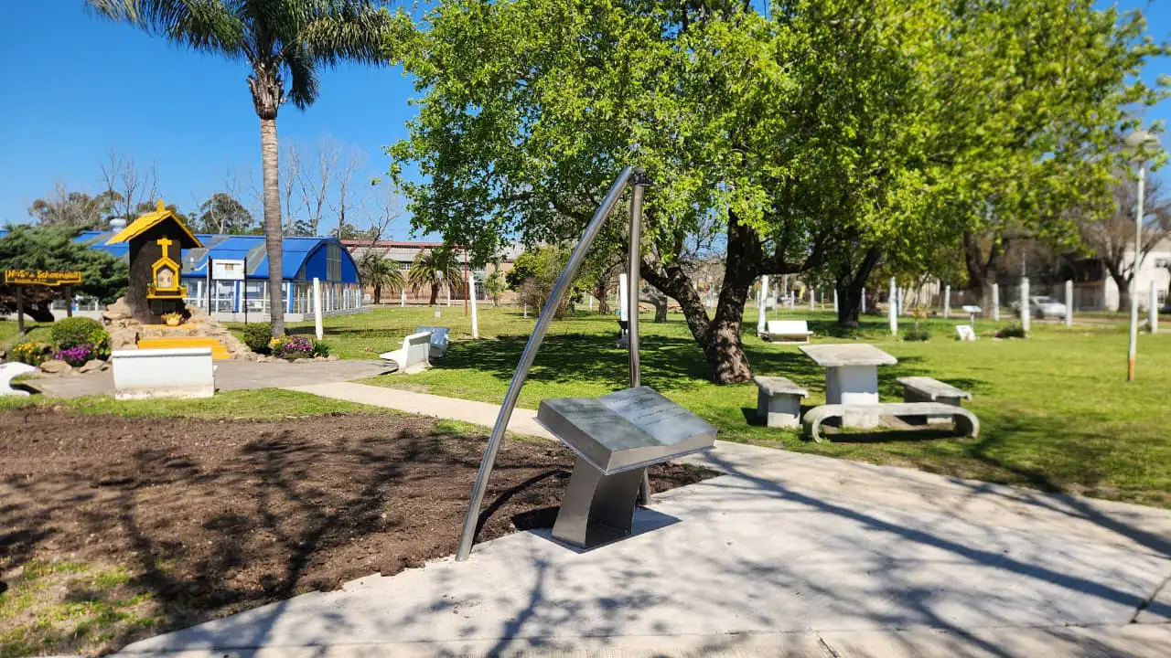 Villa Elisa cuenta con un Paseo de la Fe
