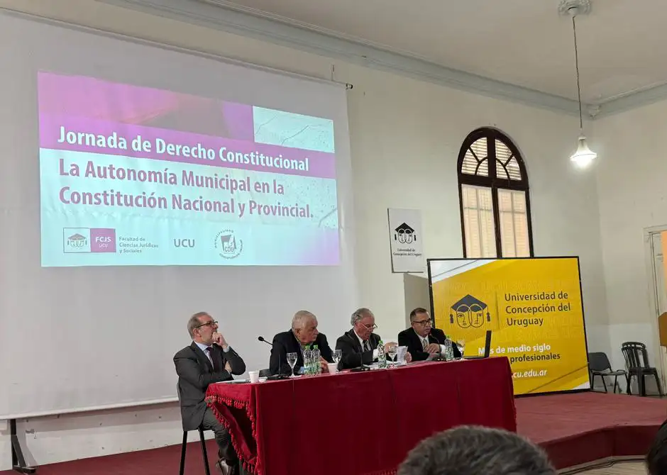 Villa Elisa participó de una jornada sobre autonomía municipal