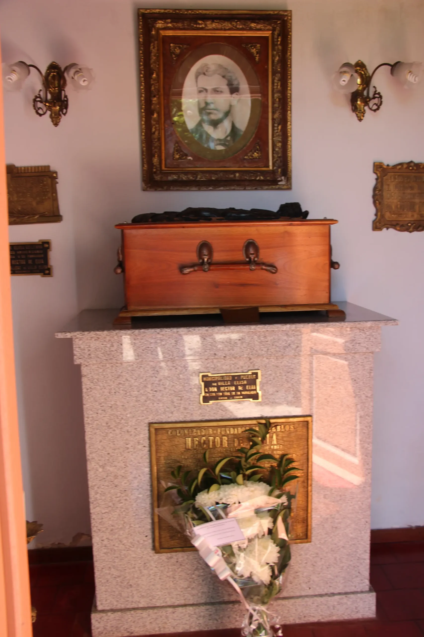 Villa Elisa inicia el Mes Aniversario con un Homenaje a su fundador