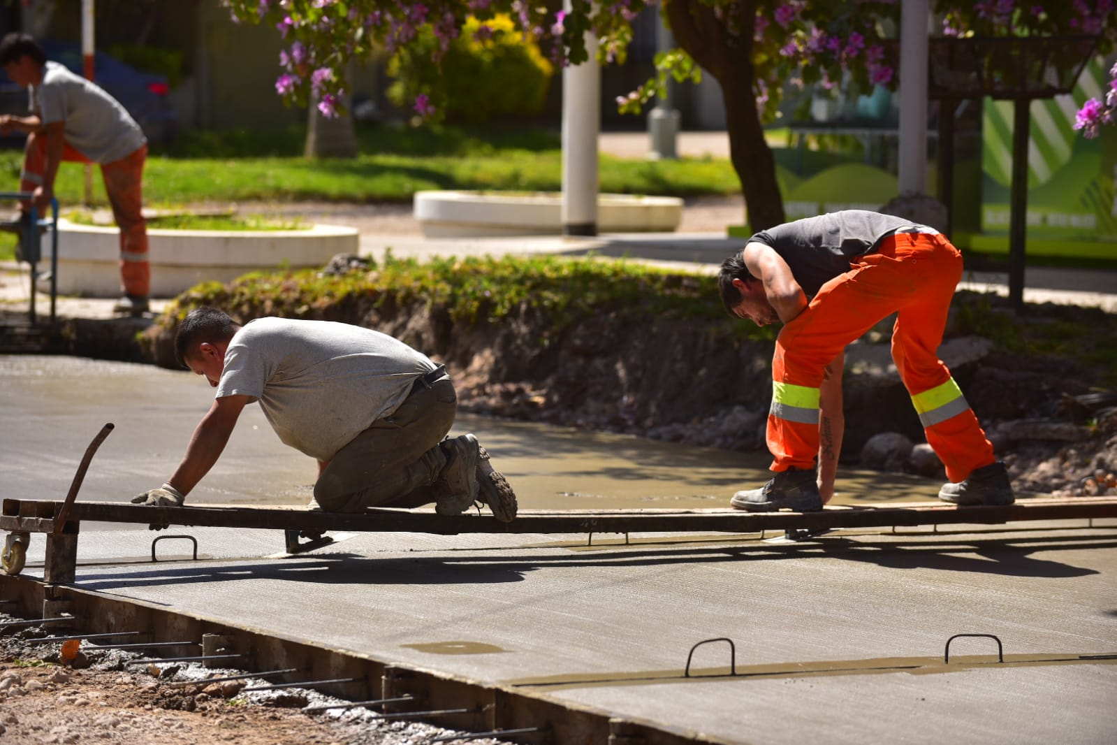 Avanzan los trabajos para la pavimentación de Héctor de Elía al 1700