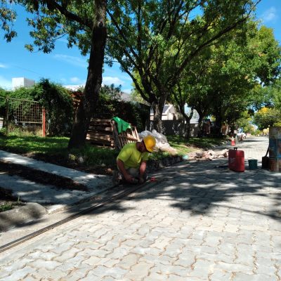 Culmina el recambio de adoquines en calle Irigoyen