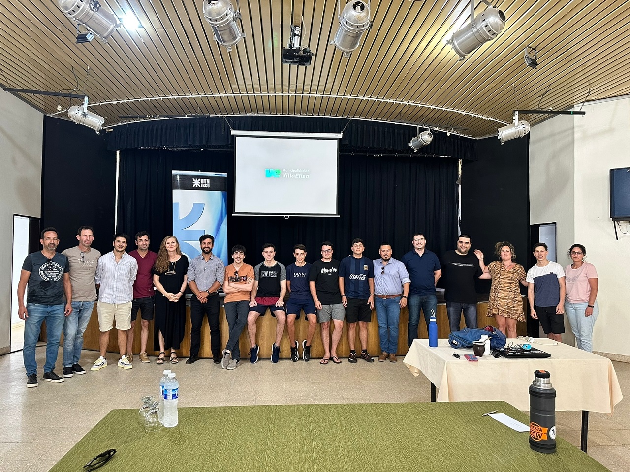 Estudiantes en programación rindieron el examen final de la carrera
