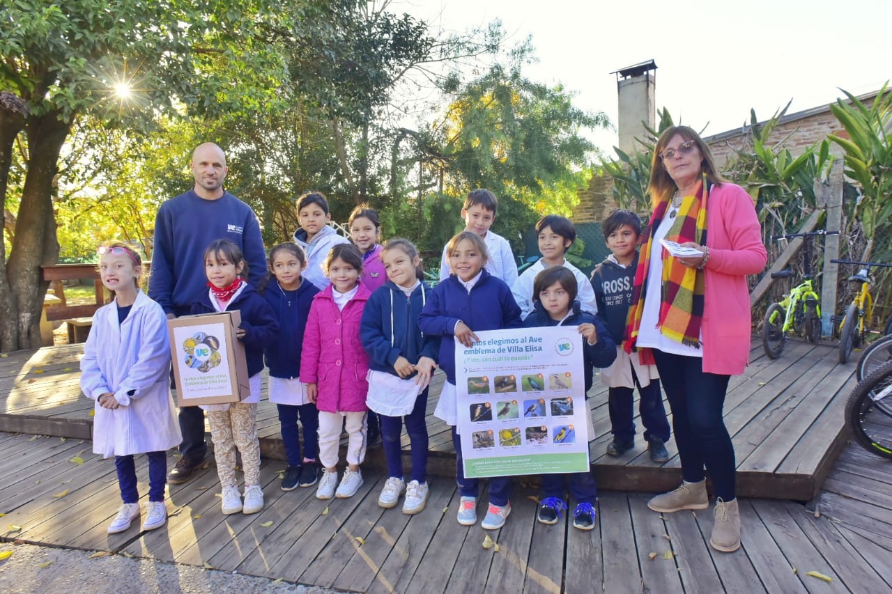 Comenzó la votación por el Ave Emblema de Villa Elisa